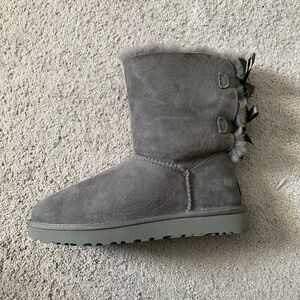 Ugg Bailey Satin Bow Back Boots in Gray